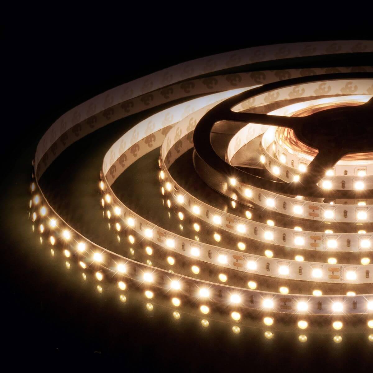 фото светодиодная лента elektrostandard 14,4w/m 60led/m 5050smd дневной белый 5m a052966 | 220svet.ru