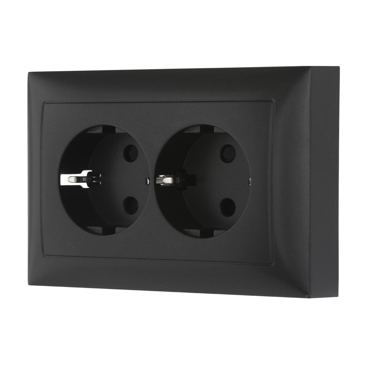 фото розетка lk studio двойная прямая с з/к, со шторками (черный бархат) lk60 863708-1 | 220svet.ru